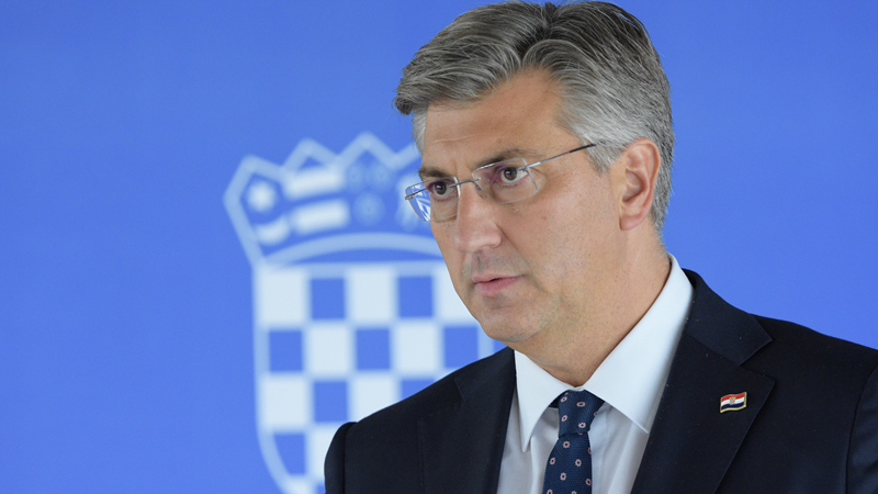 Bitnim temama pristupamo razborito, dostojanstveno i korektno, u interesu funkcioniranja institucija i pravnog poretka